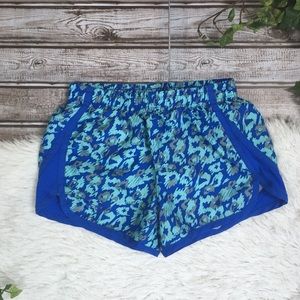 4/$20 UNDER ARMOUR Blue Cheetah Print Shorts